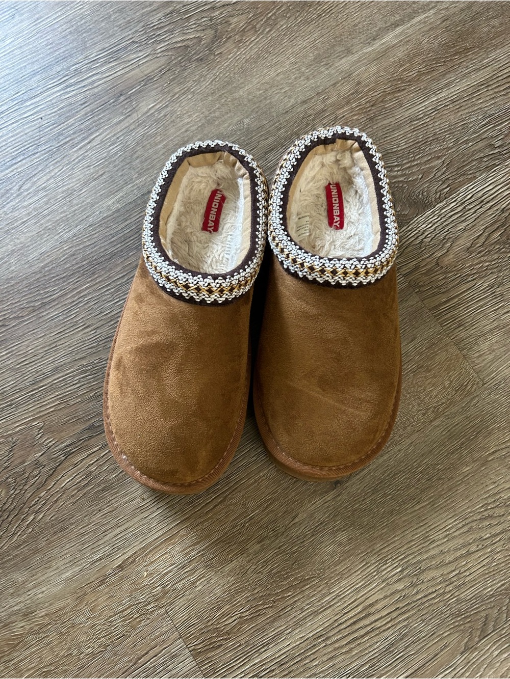 Unionbay women’s Chestnut Tasman style Suede Slip-On Fleece-Lined Shoes